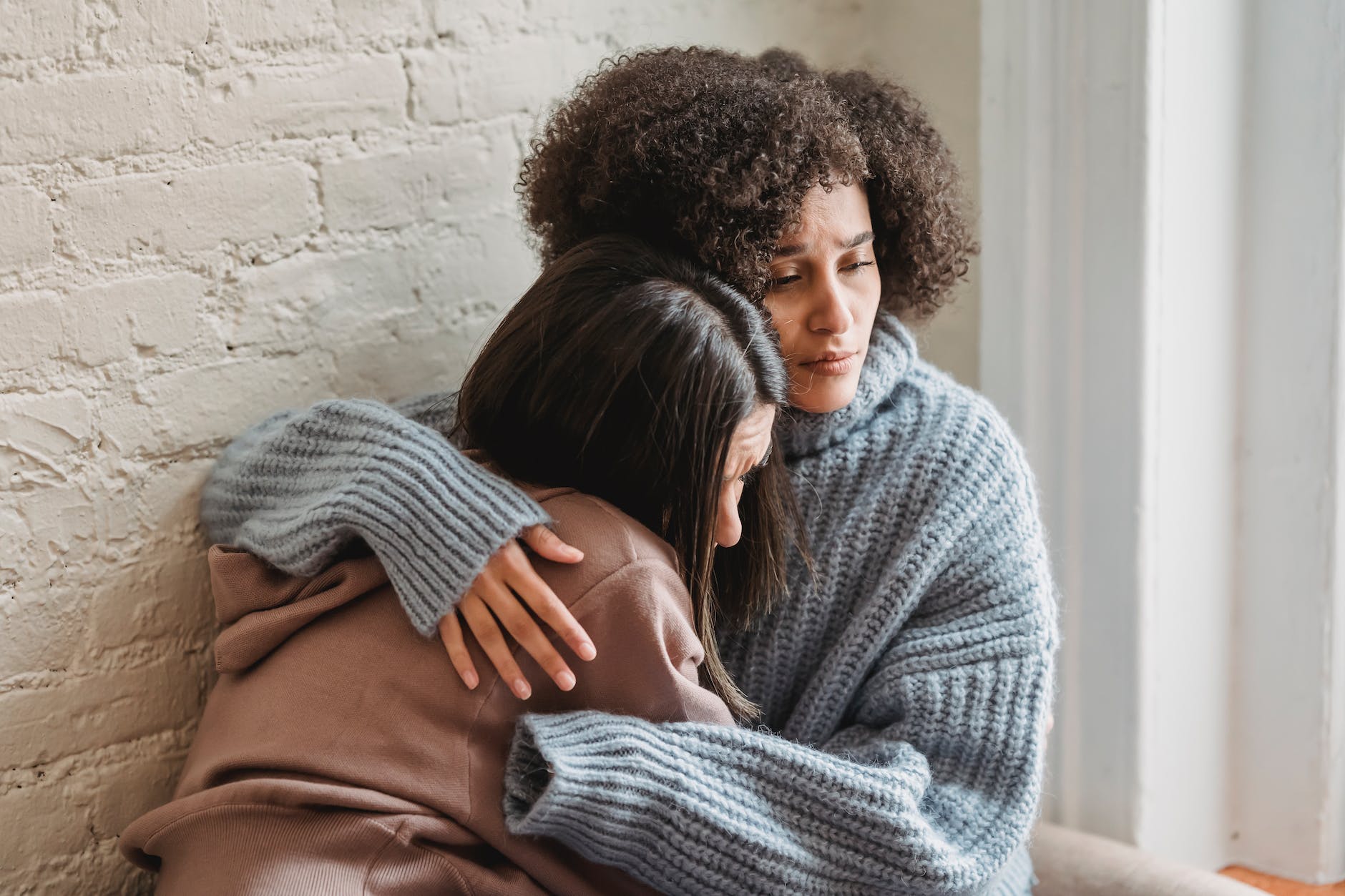 3 practical ways to help your anxious friend